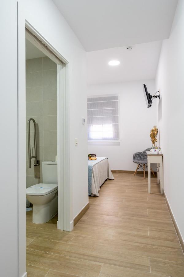 מאלגה Hostal Romerito מראה חיצוני תמונה
