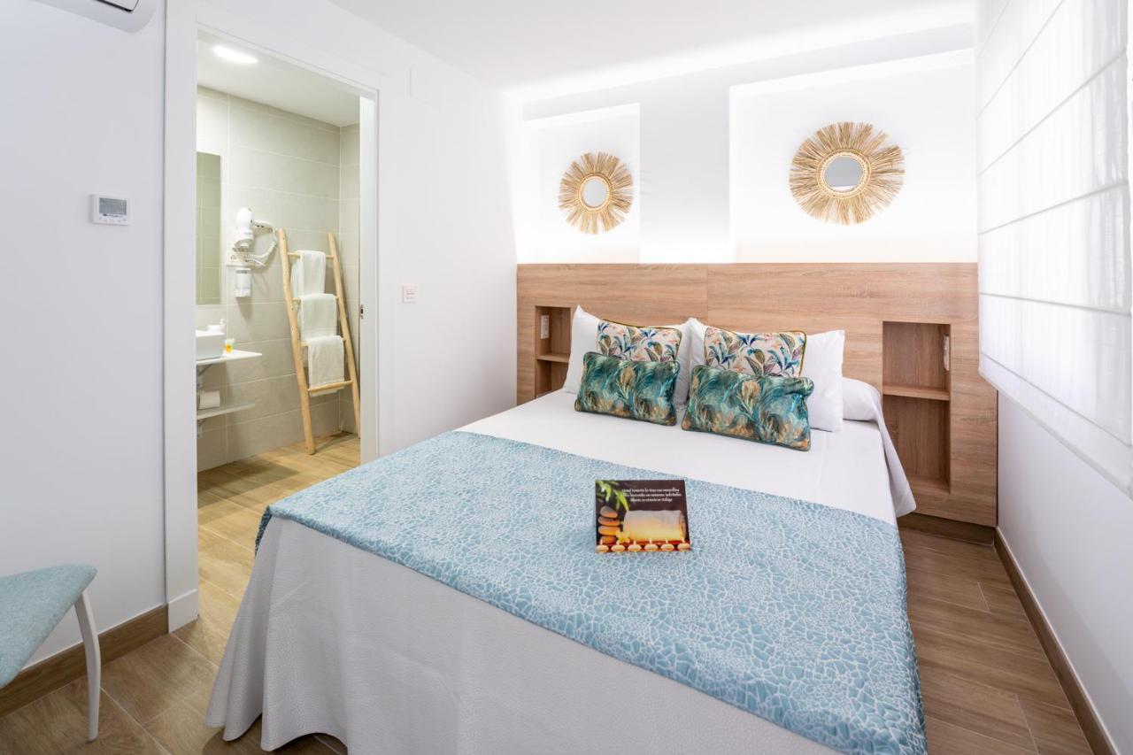 מאלגה Hostal Romerito מראה חיצוני תמונה