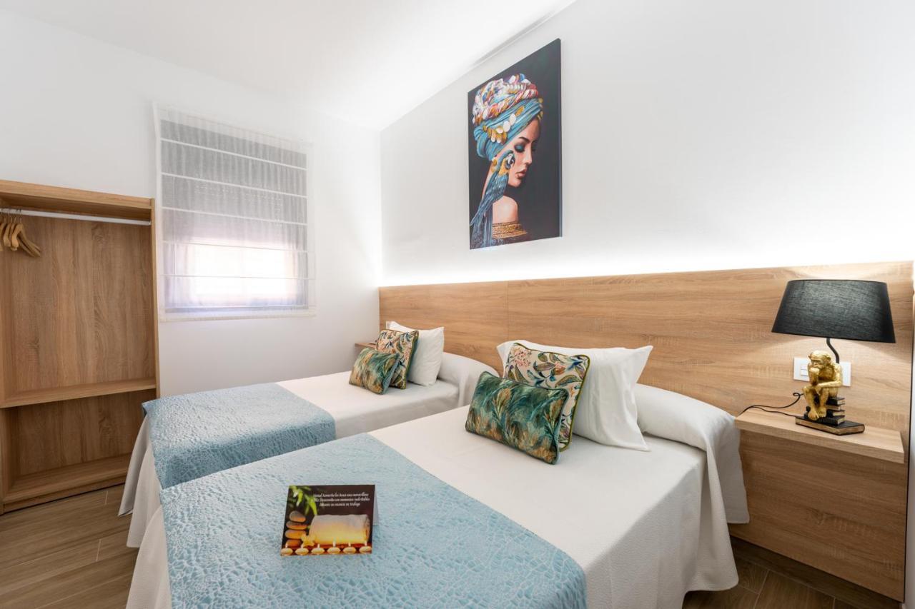 מאלגה Hostal Romerito מראה חיצוני תמונה
