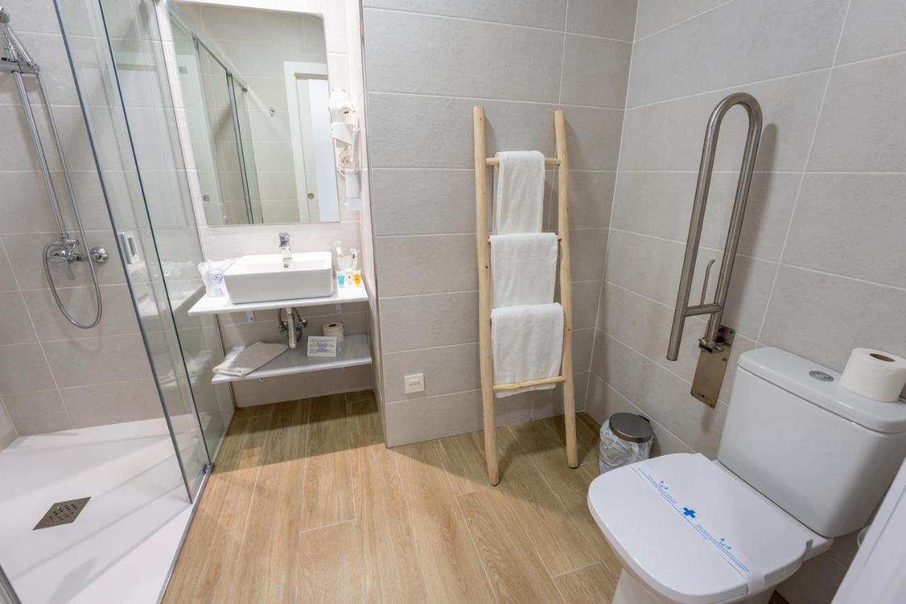 מאלגה Hostal Romerito מראה חיצוני תמונה