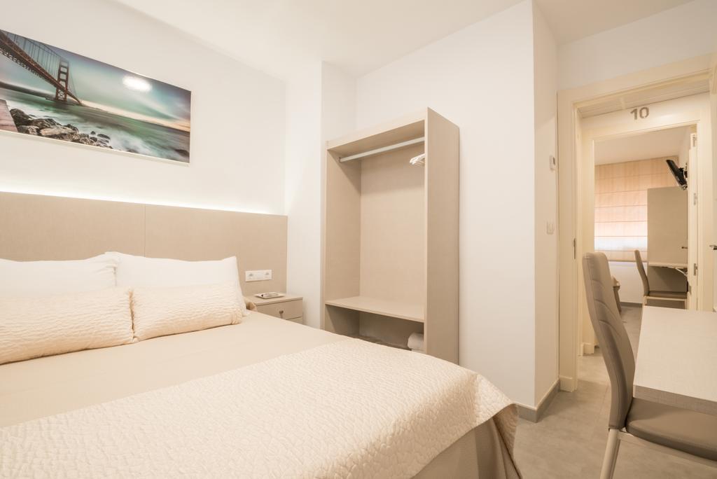 מאלגה Hostal Romerito מראה חיצוני תמונה